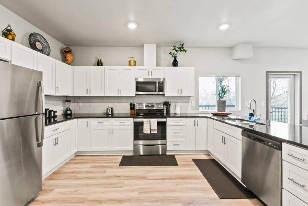 Spacious New 2 Bed 2 Bath Apt By Downtown Spokane Extérieur photo