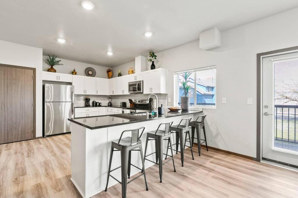 Spacious New 2 Bed 2 Bath Apt By Downtown Spokane Extérieur photo